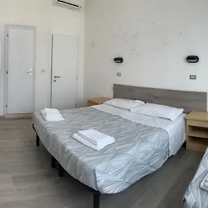 Laika 2*, Rimini Olaszország