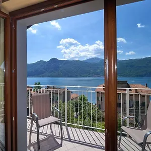 Bed & Breakfast B&b-foresteria Casa Della Musica, Mandello del Lario